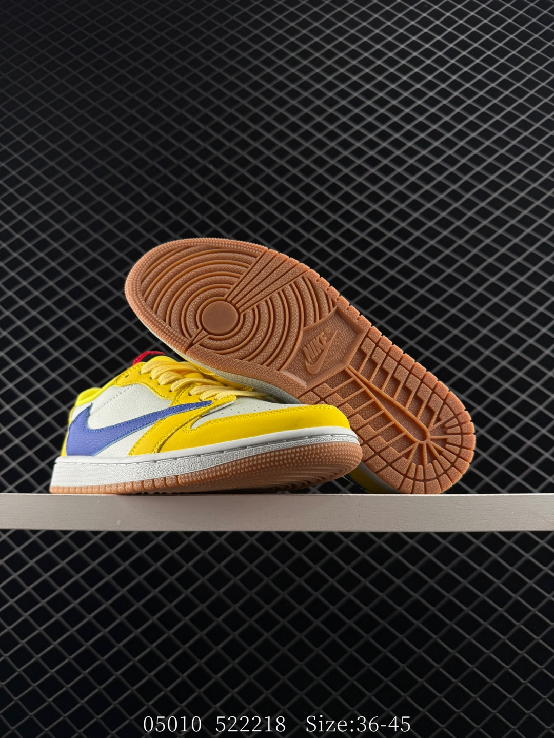 Travis Scott x Air Jordan 1 ” Reverse Mocha “